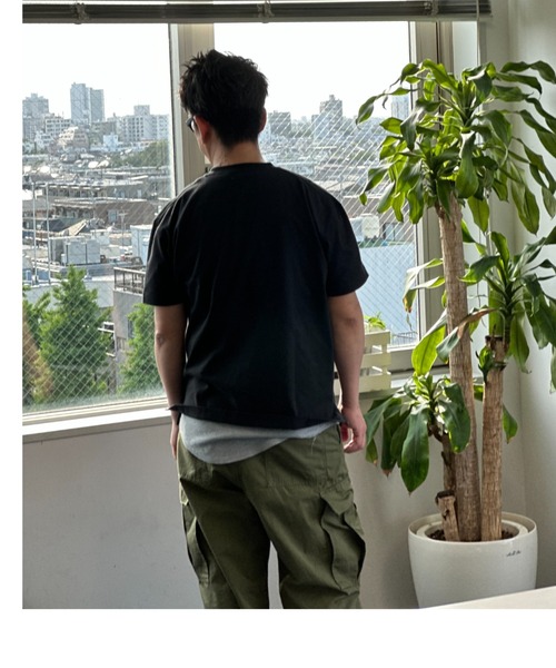 NAVY（ネイビー）の「NAVY U.S.コットン100％ 無地Tシャツ（Tシャツ/カットソー・メンズ・グレイッシュベージュ/チャコール/ミント/グリーン/ホワイト/ネイビー/ブラック/マスタード・M/L/XL/S）」の17枚目の写真