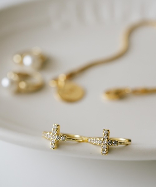 Ops.（オプス）の「ピアス アレルギー対応 フープピアス シルバー925  ジルコニア 【kyklos-cros キクロス・クロス】（ピアス（両耳用）・レディース・シルバー/イエローゴールド・SMALL/MEDIUM）」の21枚目の写真