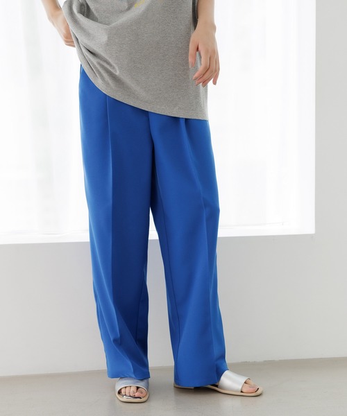 LAKOLE(ラコレ)の「タックストレートパンツ / 704917(その他パンツ・レディース・ブラック/ベージュ/ブルー・SMALL/MEDIUM)」の3枚目の写真