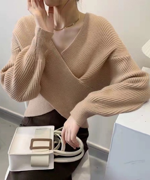 Ada.（エイダ）の「1枚でキマる大人かわいい。クロス デザイン ボリューム ニット（ニット/セーター・レディース・ベージュ/グレー/ナチュラル/ブラック/ネイビー/ワインレッド・FREE）」の9枚目の写真