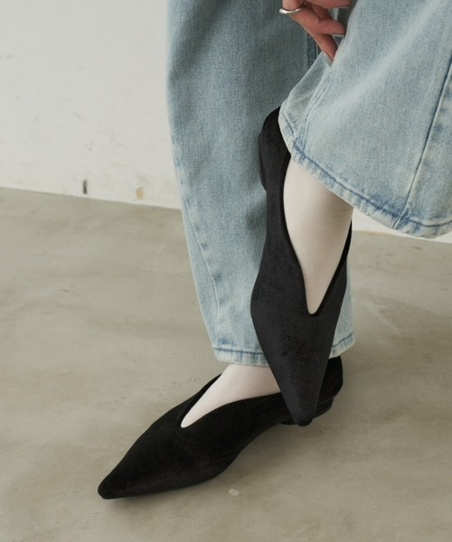 Aunt Marie's（アントマリーズ）の「ベロアポインテッドパンプス（パンプス・レディース・ボルドー/ブラック/グリーン・S/L/M）」の9枚目の写真