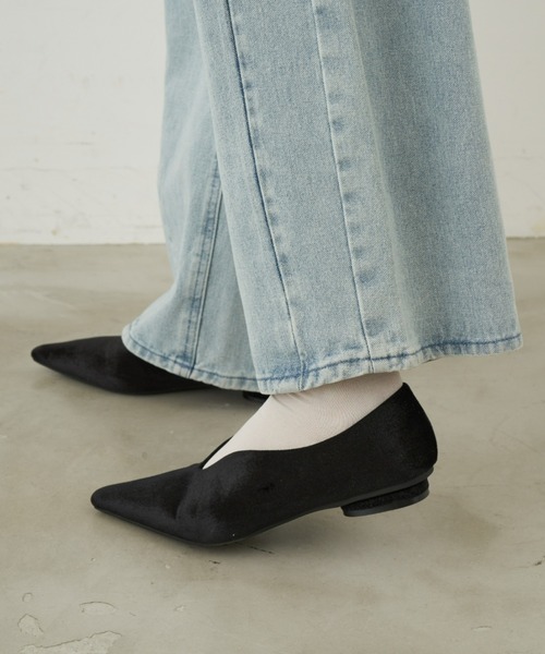 Aunt Marie's（アントマリーズ）の「ベロアポインテッドパンプス（パンプス・レディース・ボルドー/ブラック/グリーン・S/L/M）」の10枚目の写真