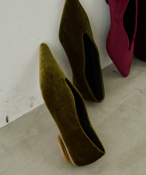 Aunt Marie's（アントマリーズ）の「ベロアポインテッドパンプス（パンプス・レディース・ボルドー/ブラック/グリーン・S/L/M）」の21枚目の写真