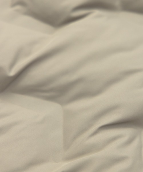 NYLAUS(ナイラス)の「レギュラーフィット デュスポ 型押し パデットブルゾン(ダウンジャケット/コート・メンズ・ブラック/レッド/ブルー/グレイッシュベージュ・M/L/LL)」の12枚目の写真