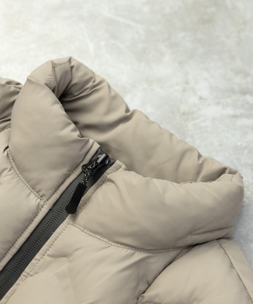 NYLAUS(ナイラス)の「レギュラーフィット デュスポ 型押し パデットブルゾン(ダウンジャケット/コート・メンズ・ブラック/レッド/ブルー/グレイッシュベージュ・M/L/LL)」の5枚目の写真