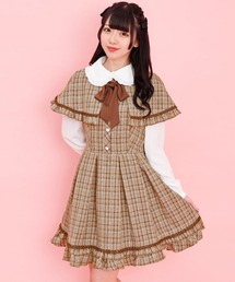 ケープ付きワンピース