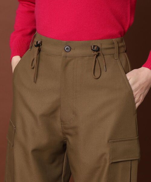 DRESSTERIOR(ドレステリア)の「◆【CLASSY.11月号掲載】カーヴィーカーゴパンツ(その他パンツ・レディース・カーキ/グレー・36/40/34/38)」の19枚目の写真