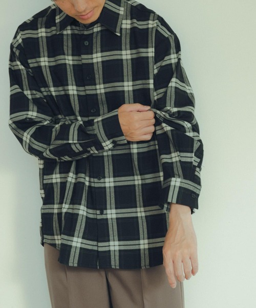 ITEMS URBANRESEARCH（アイテムズ アーバンリサーチ）の「TRストレッチ チェック レギュラーカラーシャツ（シャツ/ブラウス・メンズ・ブルー系その他/ブラック系その他/ブラウン系その他・MEDIUM/LARGE）」の14枚目の写真