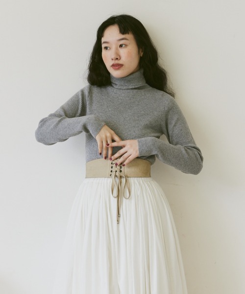 Libra Cue（リブラ キュー）の「ベーシックリブタートル（ニット/セーター・レディース・グレー/アイボリー/ブラック/レッド・FREE）」の6枚目の写真