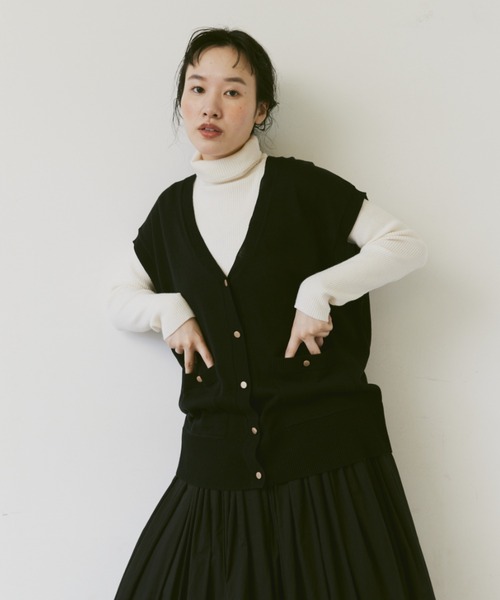 Libra Cue（リブラ キュー）の「ベーシックリブタートル（ニット/セーター・レディース・グレー/アイボリー/ブラック/レッド・FREE）」の16枚目の写真