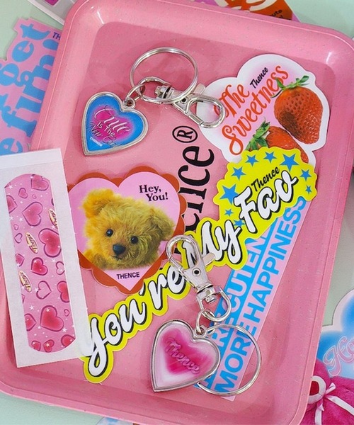 THENCE（デンス）の「THENCE／ハートフレームキー /韓国雑貨/ 2990638（キーホルダー・レディース・ブルー/ピンク・0）」の9枚目の写真