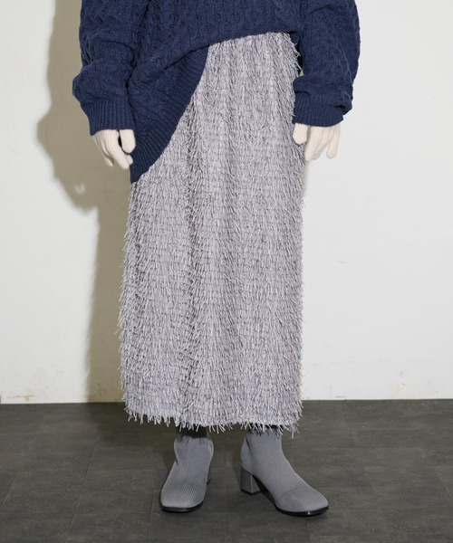 THE YOn(ザヨン)の「チャンキーヒールニットショートブーツ(ブーツ・レディース・セージグリーン/グレー/ブラック×シルバー・40/39/38/37)」の11枚目の写真
