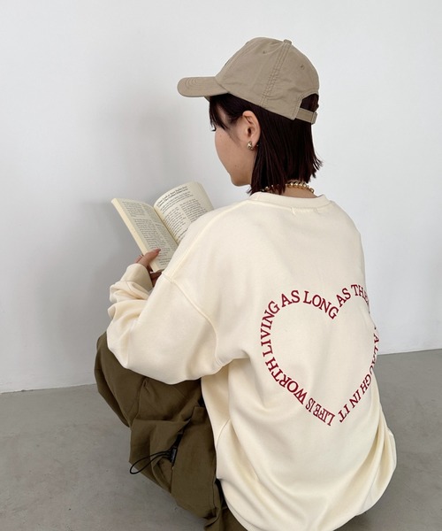 CLEA（クレア）の「ロゴハートバックプリントスウェットプルオーバー（スウェット・レディース・グレー/アイボリー・FREE）」の10枚目の写真