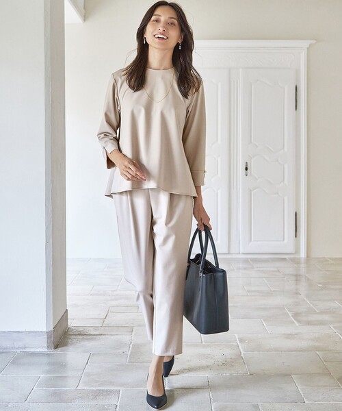 ANY（エニィ）の「【ストレッチ/セットアップ可】イージィケアストレッチブラウス（シャツ/ブラウス・レディース・ブラック系/ネイビー系/ベージュ系・2/3）」の4枚目の写真