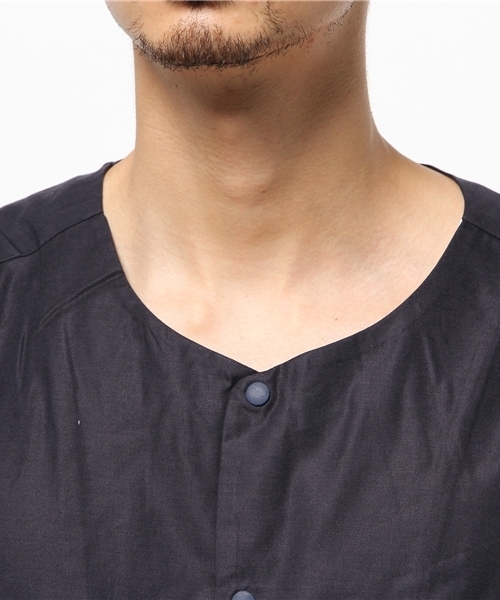 Lui's（ルイス）の「Lui's(ルイス) BIGスナップシャツ（シャツ/ブラウス・メンズ・ベージュ/ネイビー・SMALL/MEDIUM）」の6枚目の写真