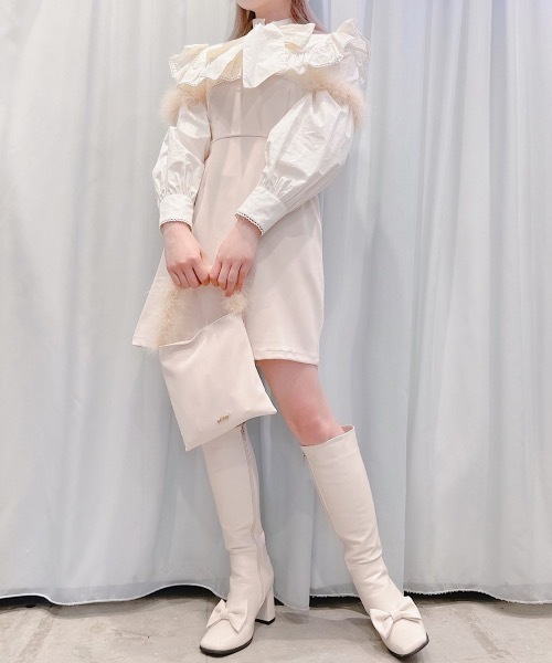 lilLilly（リルリリー）の「フェザーファーミニバッグ（トートバッグ・レディース・ピンク/ベージュ/ブラック・FREE）」の4枚目の写真