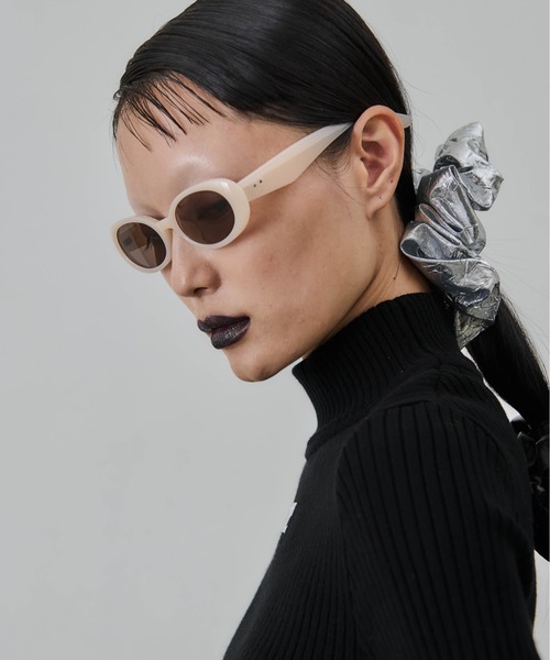 Carmelo（カーメロ）の「シグネチャーオーバルサングラス / Signature sunglass（サングラス・レディース・ベージュ/ブラック・FREE）」の22枚目の写真