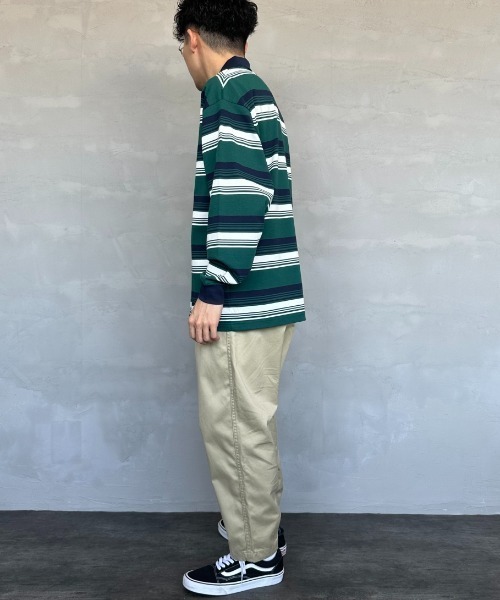 UNIVERSAL OVERALL（ユニバーサルオーバーオール）の「【men's FUDGE7月号掲載】[UNIVERSAL OVERALL/ユニバーサルオーバーオール] 別注 ボーダー柄 ロングスリーブポロシャツ（ポロシャツ・レディース・ブラウン/グリーン/ホワイト・M/L/S）」の6枚目の写真