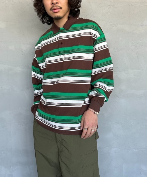 UNIVERSAL OVERALL（ユニバーサルオーバーオール）の「【men's FUDGE7月号掲載】[UNIVERSAL OVERALL/ユニバーサルオーバーオール] 別注 ボーダー柄 ロングスリーブポロシャツ（ポロシャツ・レディース・ブラウン/グリーン/ホワイト・M/L/S）」の13枚目の写真