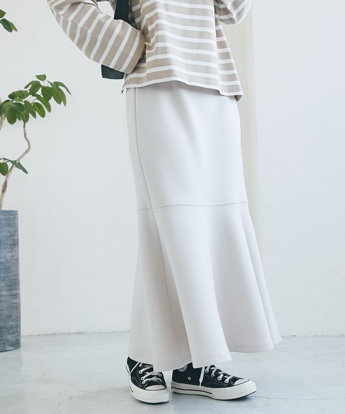 un dix cors（アンディコール）の「《3サイズ展開》ダンボールマーメイドスカート（スカート・レディース・ブラック/オフホワイト/オレンジ・S/L/M）」の14枚目の写真