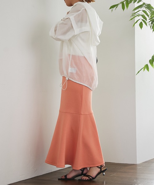 un dix cors（アンディコール）の「《3サイズ展開》ダンボールマーメイドスカート（スカート・レディース・ブラック/オフホワイト/オレンジ・S/L/M）」の15枚目の写真