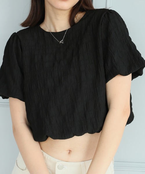 LAFFMO(ラフモ)の「バックオープンリボンショートトップス(シャツ/ブラウス・レディース・ピンク/イエロー/ブルー/ブラック・F)」の2枚目の写真