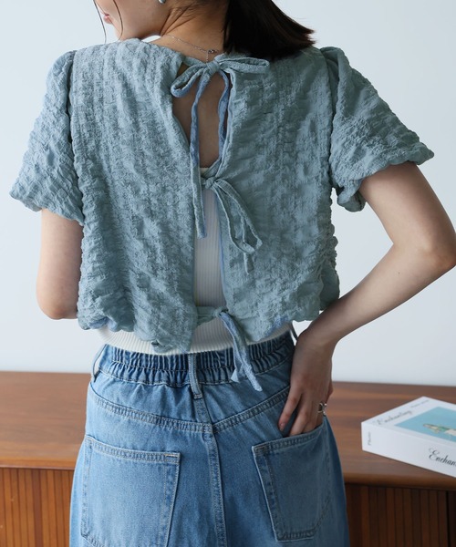 LAFFMO(ラフモ)の「バックオープンリボンショートトップス(シャツ/ブラウス・レディース・ピンク/イエロー/ブルー/ブラック・F)」の15枚目の写真