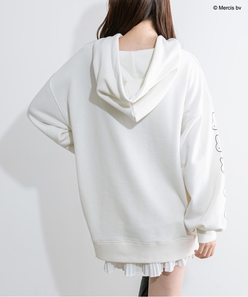 Miffy( ミッフィー)の「miffyスウェットパーカー 1041180070(パーカー・レディース・オフホワイト/ブラック・FREE)」の9枚目の写真