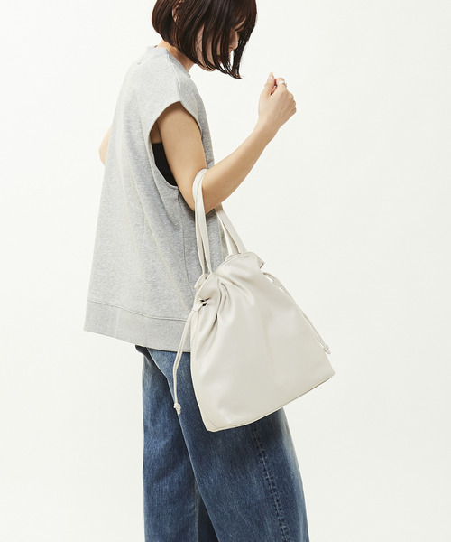 CONVERSE TOKYO（コンバーストウキョウ）の「ECO-LEATHER DRAWSTRING TOTE BAG（トートバッグ・レディース・ブラック/サックスブルー/ライトグレー・FREE）」の5枚目の写真