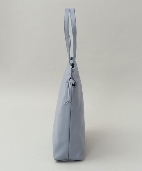 CONVERSE TOKYO（コンバーストウキョウ）の「ECO-LEATHER DRAWSTRING TOTE BAG（トートバッグ・レディース・ブラック/サックスブルー/ライトグレー・FREE）」の8枚目の写真