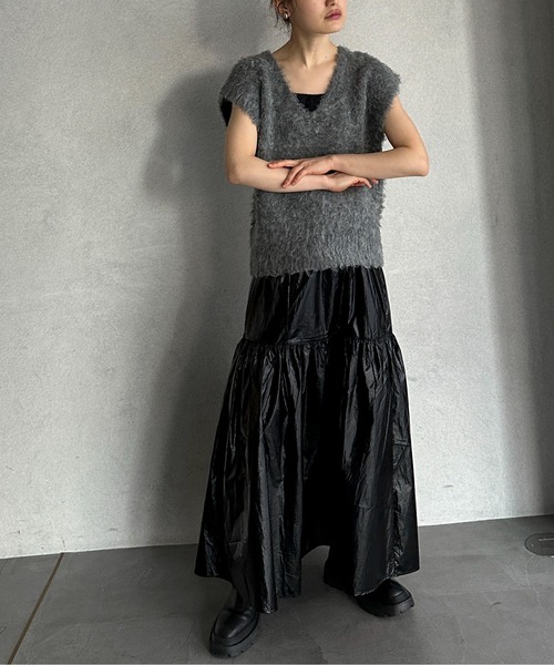 feepur（フェピュール）の「メタリックティアードスカート（スカート・レディース・ゴールド/ブラック/シルバー・MEDIUM）」の4枚目の写真