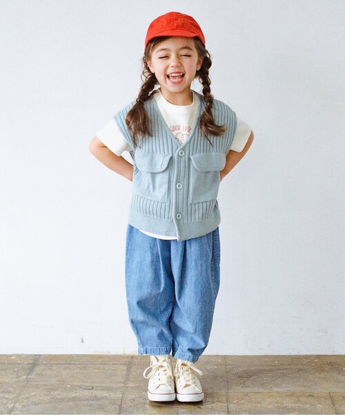 p.premier（ピードットプルミエ）の「ポケットデザインサマーニットジレ（ベスト・キッズ・オフホワイト/ブラック/サックスブルー・100/90/80/110/140/130/120）」の5枚目の写真