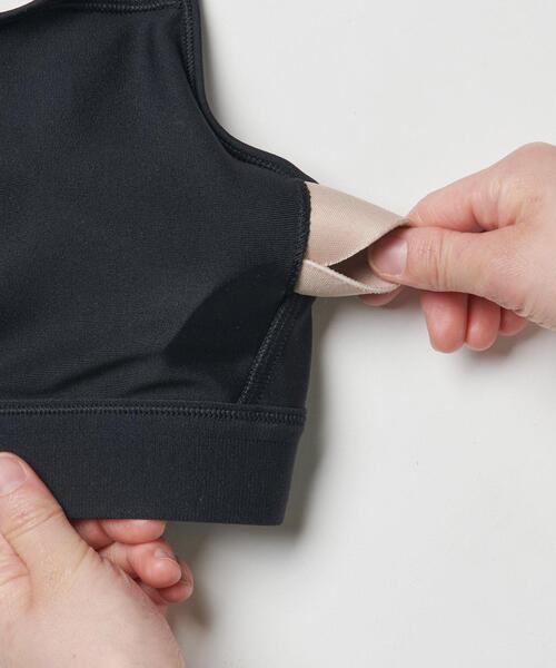 UNDER ARMOUR（アンダーアーマー）の「UAクロスバック ブラ プリント ミディアムサポート（トレーニング/レディース）（スポーツブラ・レディース・ブラック系・M/L/XL/S）」の5枚目の写真