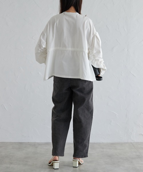 each（イーチ）の「【2WAY着用可能】ドロストぺプラムギャザースリーブTシャツ（Tシャツ/カットソー・レディース・ホワイト/ブラック・FREE）」の16枚目の写真