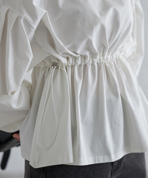 each（イーチ）の「【2WAY着用可能】ドロストぺプラムギャザースリーブTシャツ（Tシャツ/カットソー・レディース・ホワイト/ブラック・FREE）」の6枚目の写真