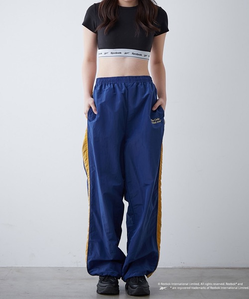 Reebok（リーボック）の「【WEB限定】【Reebok/リーボック】別注カップ付Tシャツ（Tシャツ/カットソー・レディース・ブラック/グレー・MEDIUM）」の16枚目の写真