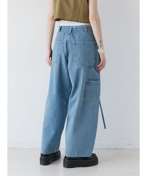 jouetie(ジュエティ)の「ワイドペインターデニムパンツ(デニムパンツ・レディース・ブラック/ライトブルー・SMALL/MEDIUM)」の6枚目の写真