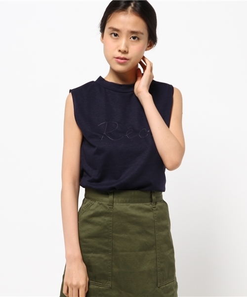 ikka(イッカ)の「ハイネック刺繍ロゴノースリーブプルオーバー(Tシャツ/カットソー・レディース・グレー/ネイビー/ピンク・MEDIUM/LARGE)」の3枚目の写真