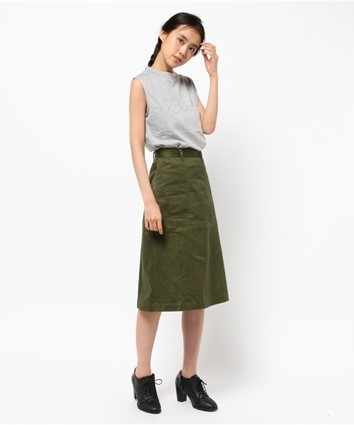 ikka(イッカ)の「ハイネック刺繍ロゴノースリーブプルオーバー(Tシャツ/カットソー・レディース・グレー/ネイビー/ピンク・MEDIUM/LARGE)」の7枚目の写真