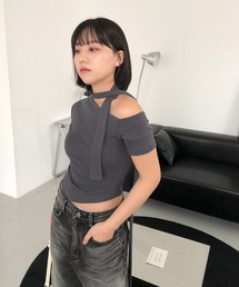 斜め オフスカーフ 半袖Tシャツ