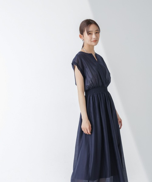 NANO universe（ナノユニバース）の「シアーサテンウエストシャーリングワンピース（ワンピース・レディース・ネイビー/ブルー/イエロー・S/M）」の16枚目の写真