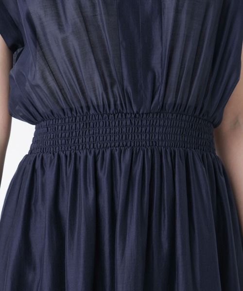 NANO universe（ナノユニバース）の「シアーサテンウエストシャーリングワンピース（ワンピース・レディース・ネイビー/ブルー/イエロー・S/M）」の12枚目の写真