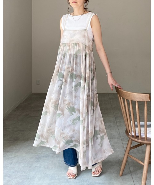 She's Closet（シーズクローゼット）の「【低身長向けサイズあり】ぼかしプリントニュアンス柄リボン2WAYメッシュロングチュールキャミワンピース（ワンピース・レディース・チャコールグレー/アイボリー・SHORT/FREE）」の11枚目の写真