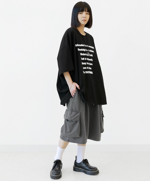 minsobi(ミンソビ)の「ビッグシルエット レターリングT 半袖(Tシャツ/カットソー・メンズ・ブラック/アイボリー・FREE)」の9枚目の写真