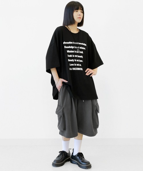 minsobi(ミンソビ)の「ビッグシルエット レターリングT 半袖(Tシャツ/カットソー・メンズ・ブラック/アイボリー・FREE)」の18枚目の写真