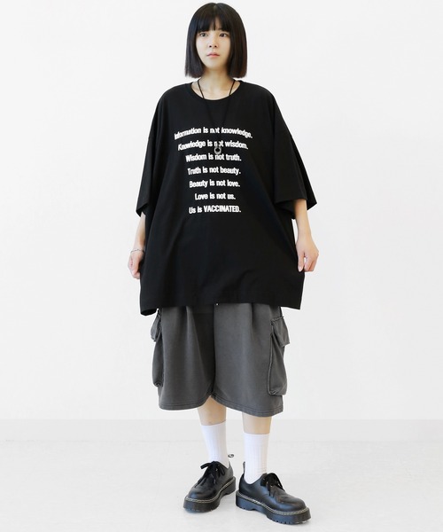 minsobi(ミンソビ)の「ビッグシルエット レターリングT 半袖(Tシャツ/カットソー・メンズ・ブラック/アイボリー・FREE)」の17枚目の写真