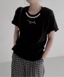 パール使いワンポイントロゴプリントTシャツ