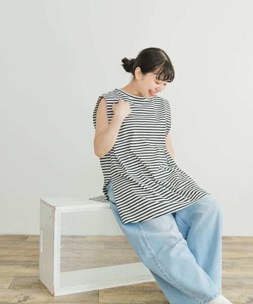 ITEMS URBANRESEARCH（アイテムズ アーバンリサーチ）の「ショルダータックTシャツ（Tシャツ/カットソー・レディース・チャコールグレー/オレンジ/その他1/ホワイト・FREE）」の7枚目の写真