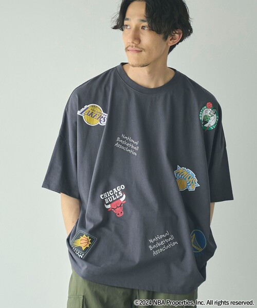 NBA（エヌビーエー）の「NBA別注ロゴアソートビッグTシャツ（Tシャツ/カットソー・レディース・ダークグレー/オフホワイト・FREE）」の9枚目の写真