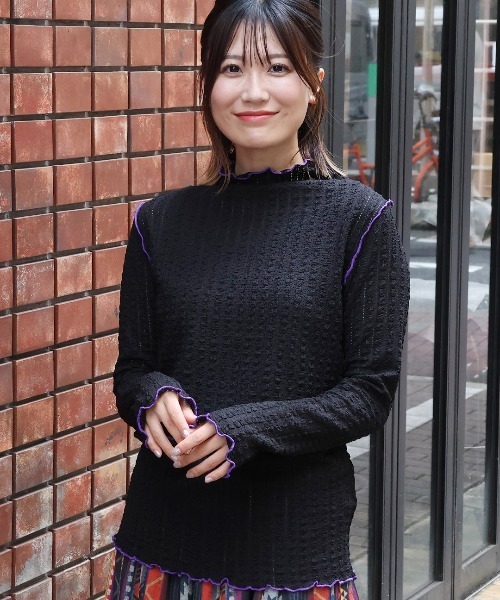 チチカカ（チチカカ）の「プクプクレースボトルネックＴシャツ（Tシャツ/カットソー・レディース・オフホワイト/ブラック/ライトグリーン・FREE）」の2枚目の写真